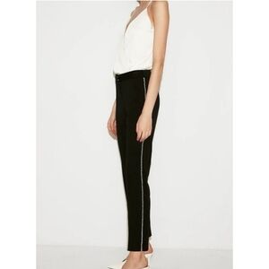 Express Elegant Black Women's Pants Size 2 With Pearls At The Legs
